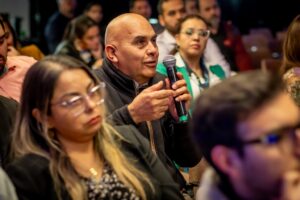 El evento contó con la asistencia de casi 300 personas.